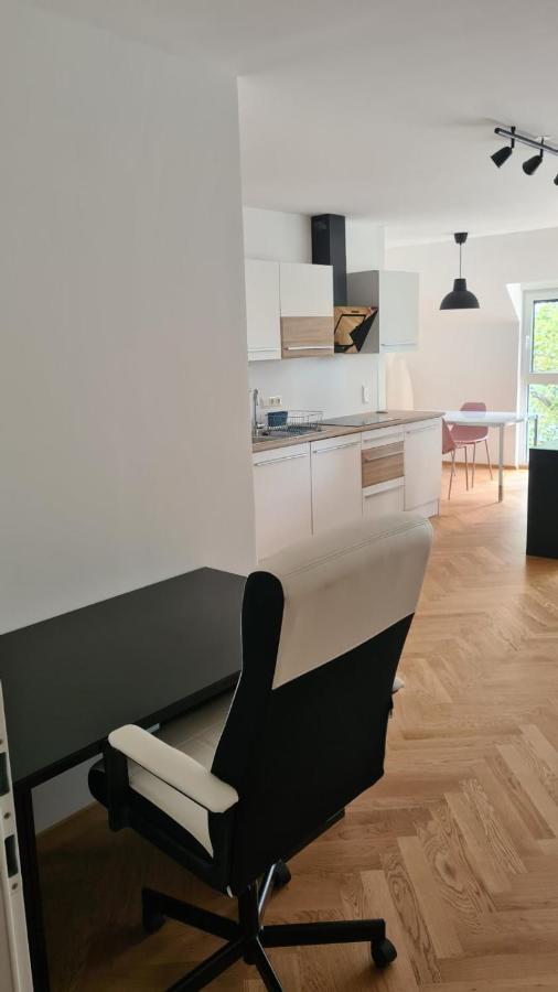 Top Apartments Kaiserebersdorf Viena Exterior foto